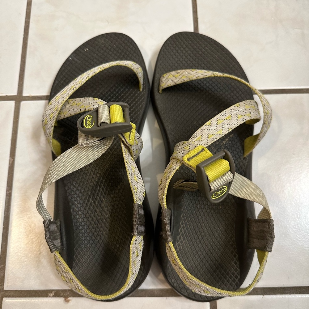 women’s chaco sandals - size 9